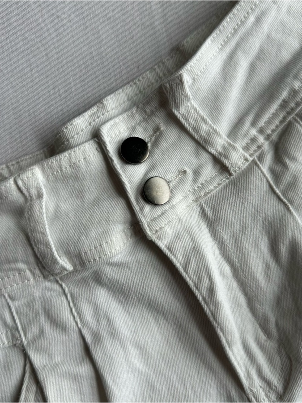 High Waisted Pleated White Denim Shorts with Wide Waistband - Picture 2 of 7